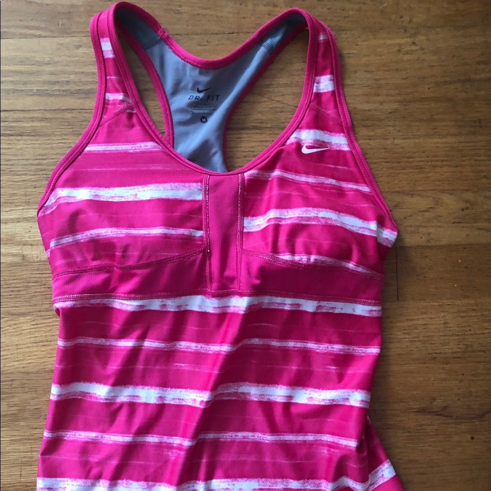 Nike Dri-FIT Razorback Tank M